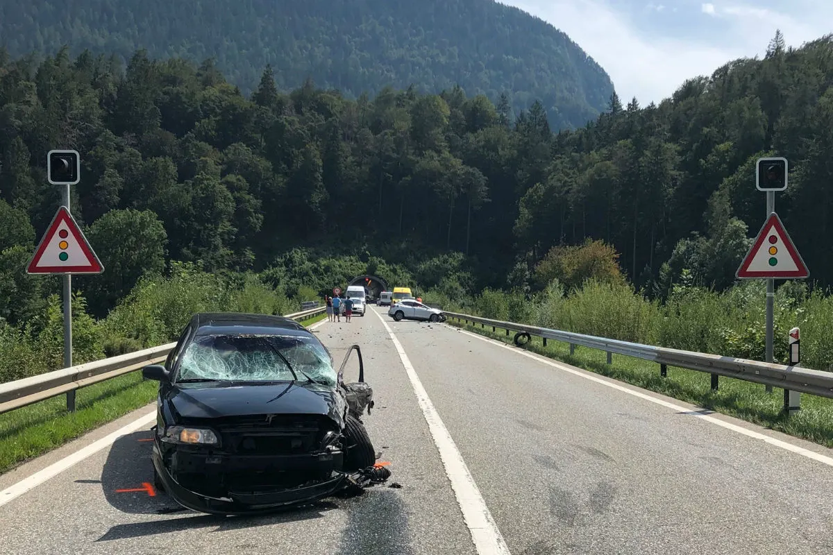 Bonaduz GR - Horrorunfall auf der A13 mit mehreren Verletzten!