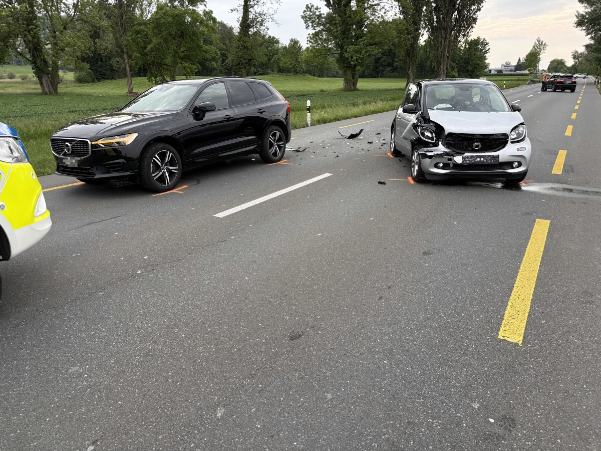 Thal SG – Verletzte Beifahrerin und Stau nach Unfall
