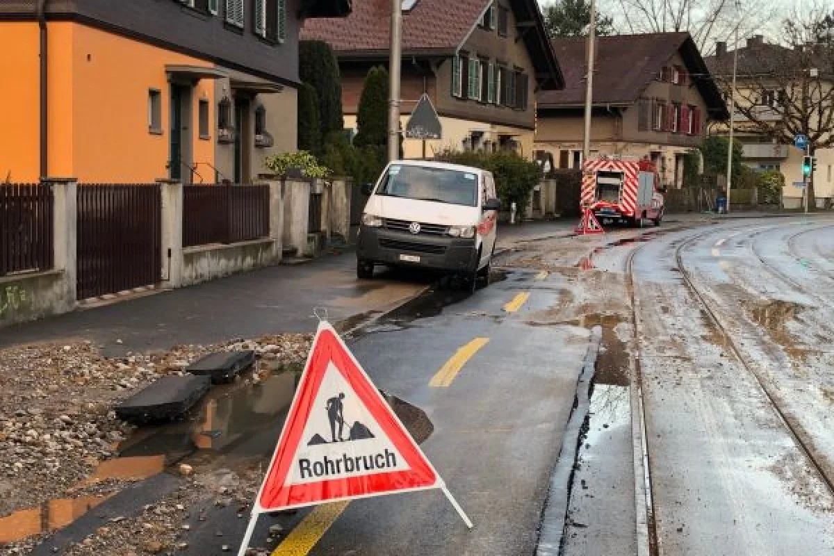 Mattenhof Bern - Wasserleitungsbruch in der Weissensteinstrasse