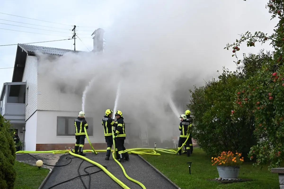 Alberndorf OÖ –  Wohnhaus in Brand