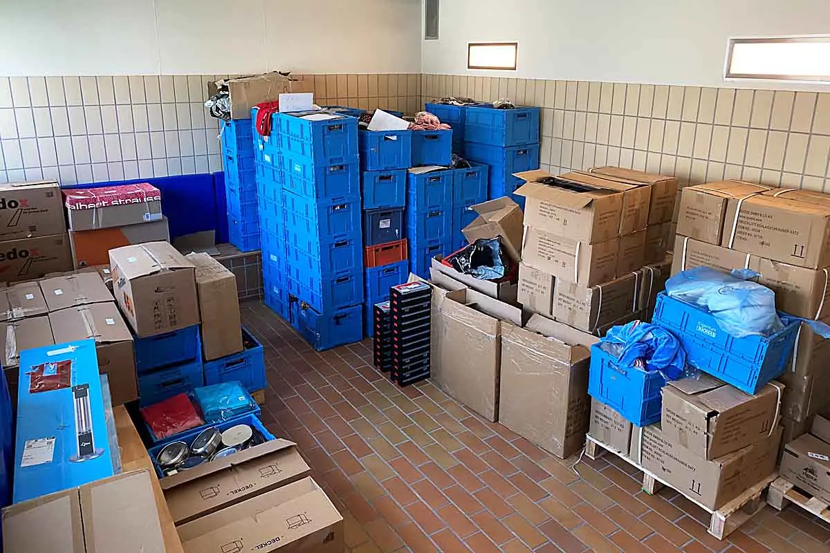 Burbach - Betrügerbande ermittelt - Waren im Wert von 100.000,- Euro sichergestellt
