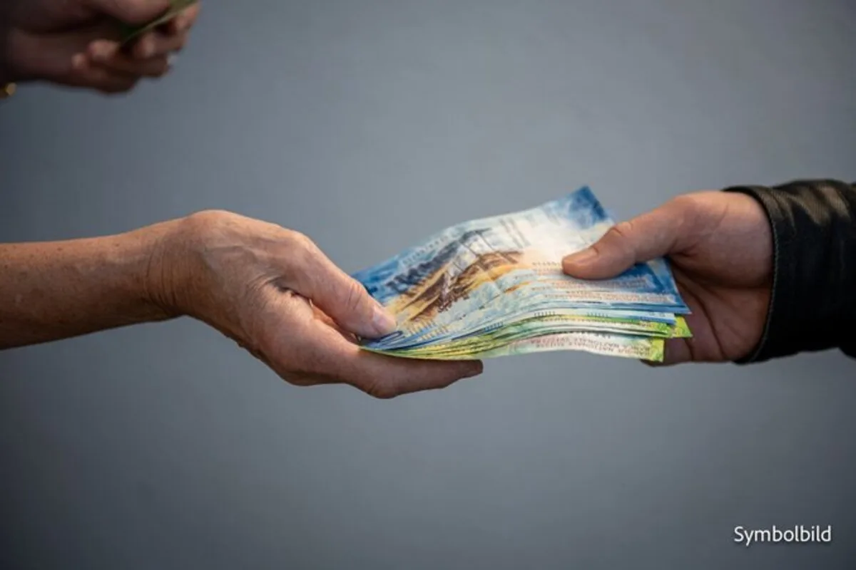 Bezirk Horgen ZH - Betrüger ergaunern mehrmals Geld von Rentner