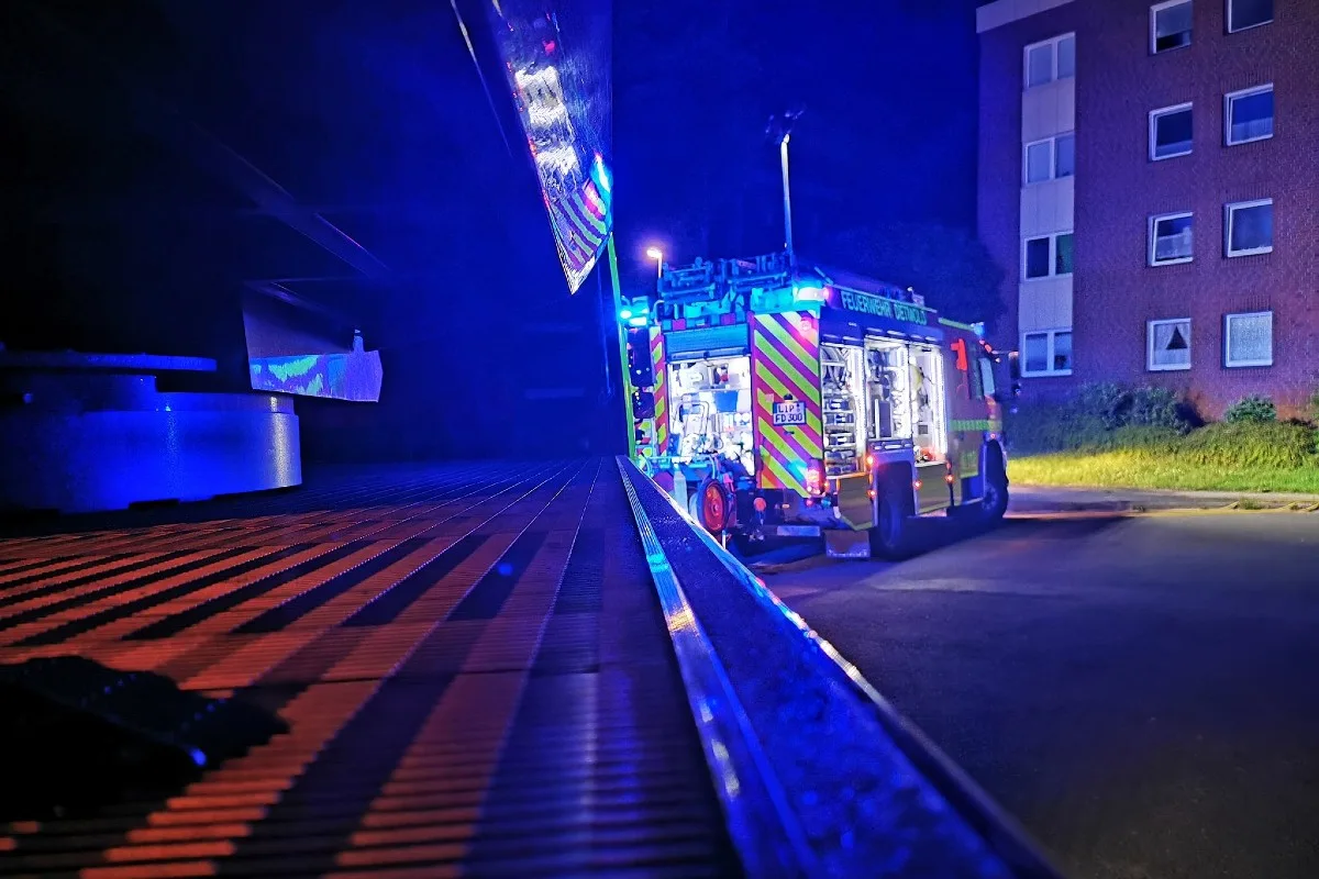 Detmold - Aufmerksame Nachbarn retteten eine Person vor einem Brand