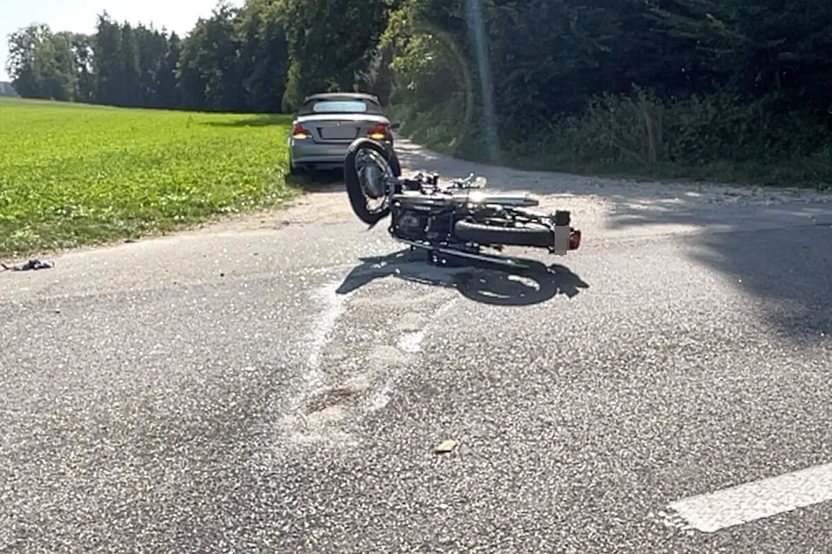 Heinrichswil SO - Motorradlenker wird nach Unfall ins Spital geflogen 
