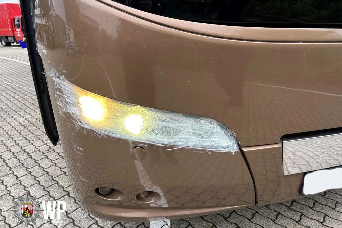 A6 Ramstein-Miesenbach RP – Reisebus mit massiven Mängeln auf Autobahn gestoppt