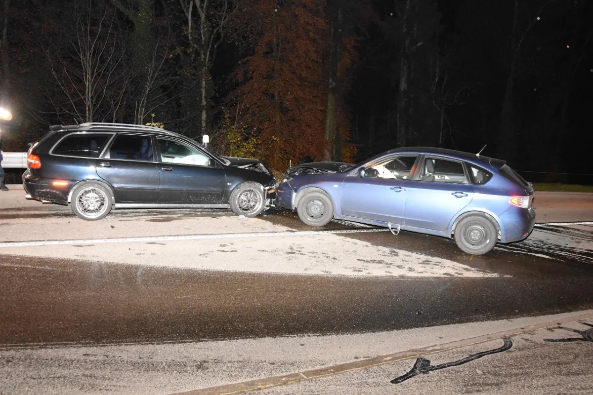  30'000 Franken Sachschaden in Gebertingen SG - Fahrunfähig Frontalkollision verursacht