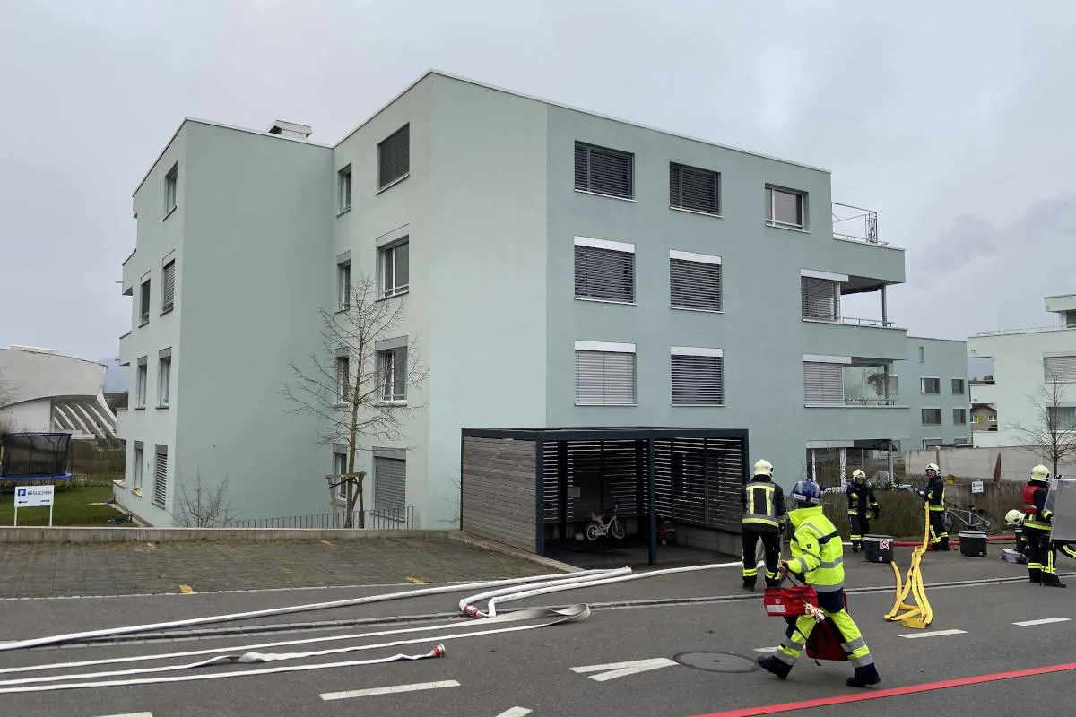 Würenlingen AG – Brennender Adventskranz verursacht grossen Schaden
