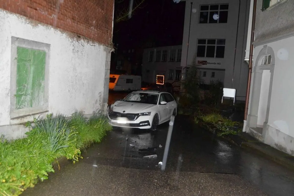 Thal AR - Selbstunfall unter Alkoholeinfluss