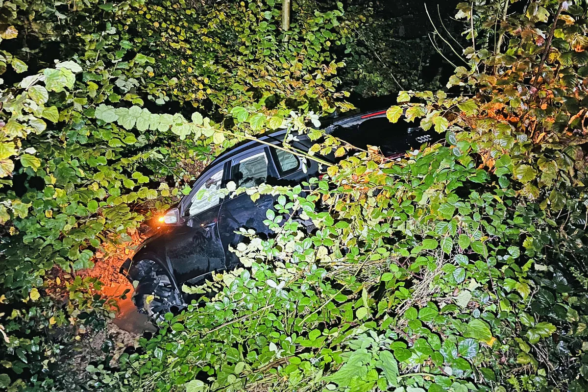 Römerswil LU - Autofahrt endet in einem Graben 