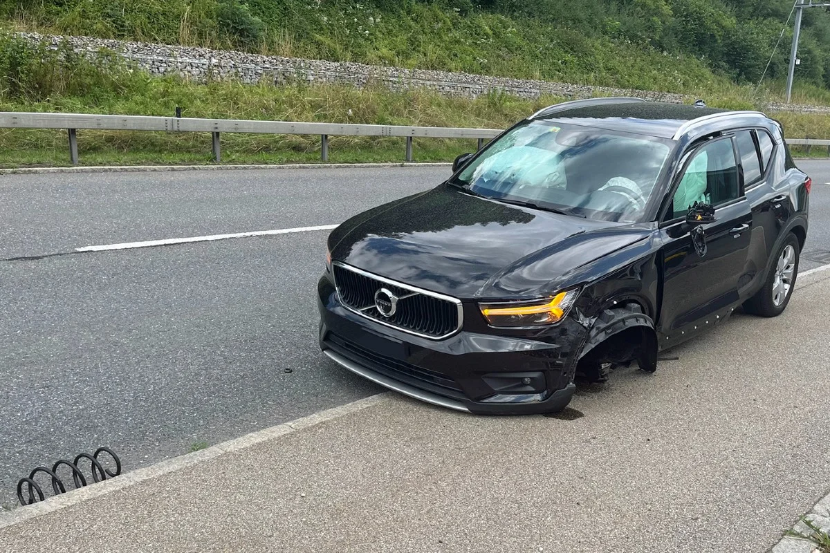 Wolhusen LU - 110'000 Franken Sachschaden nach Streifkollision