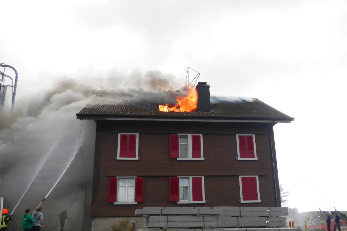 Amlikon-Bissegg TG – Brand von Dachstock
