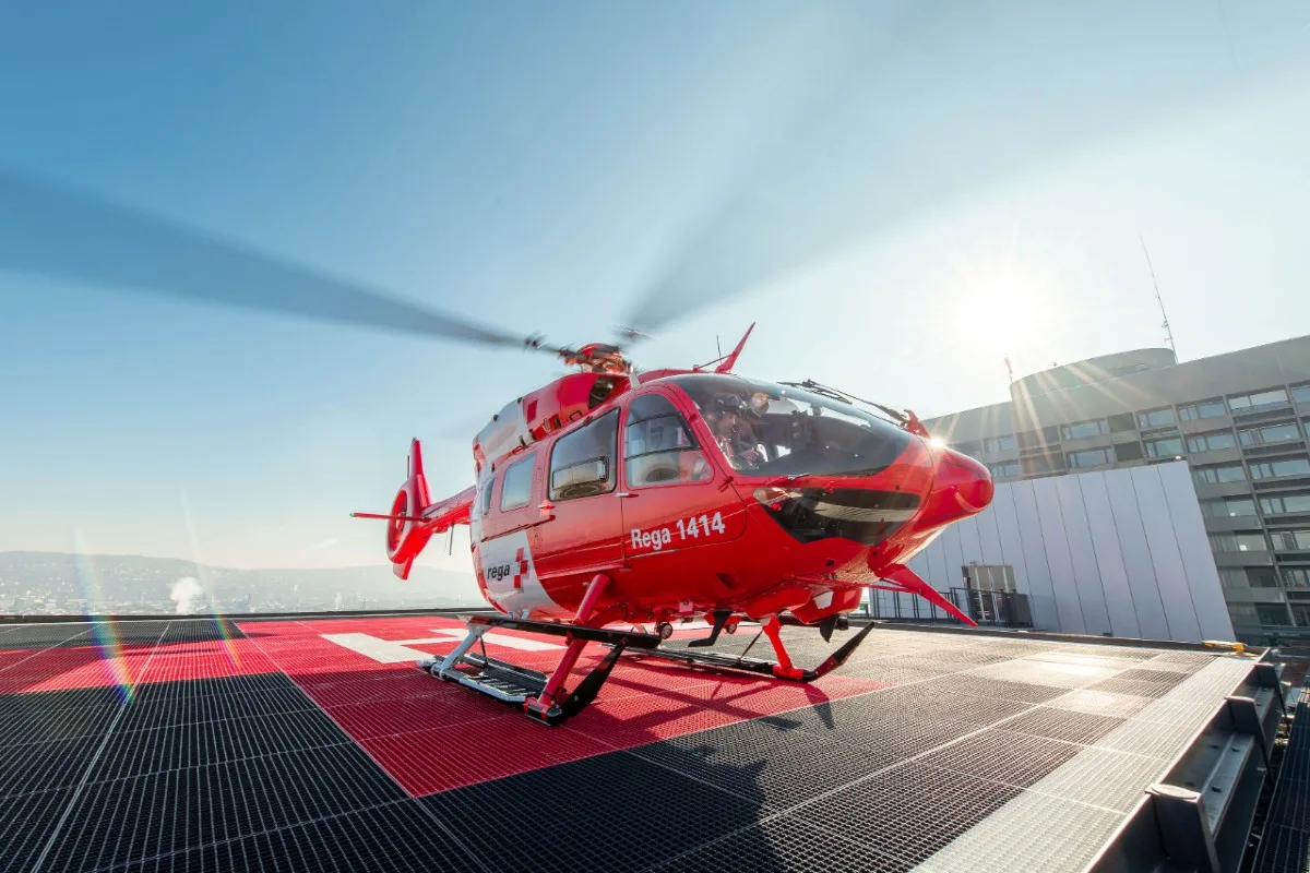 Niederweningen ZH - Rega-Einsatz im Wohnquartier