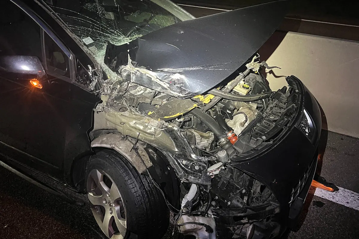 A2 Dagmersellen LU – Auf Autobahn einem Lastwagen aufgefahren