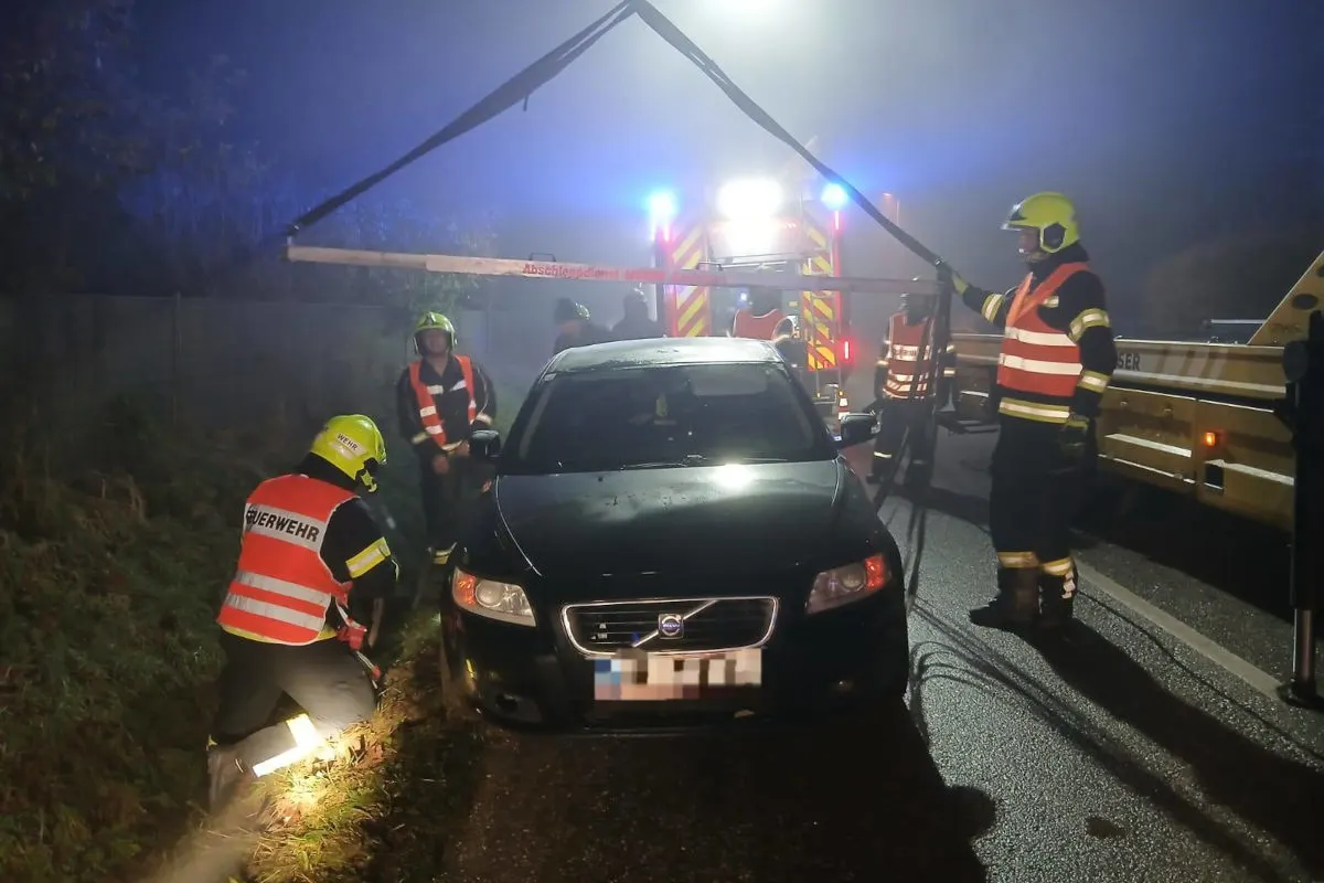 Piberbach OÖ – Betrunkener Probeführerscheinlenker verursacht Unfall