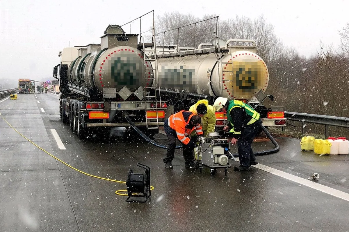 A6 bei Bruchmühlbach-Miesau gesperrt – Tanker schlägt Leck