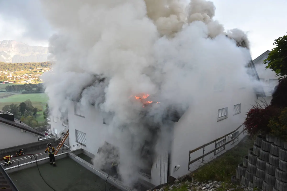 Schaanwald FL - Tote Person bei Brand in Mehrfamilienhaus 