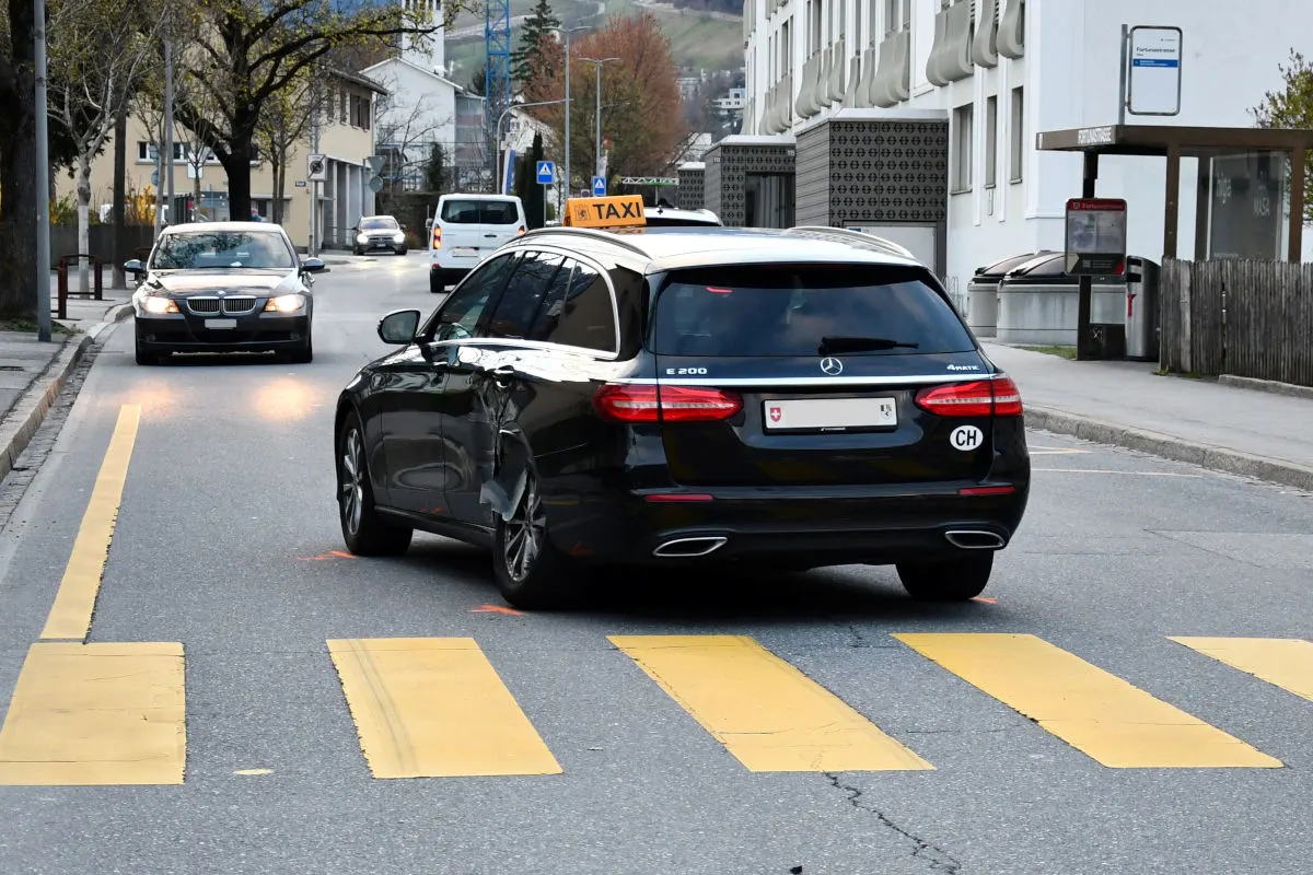 Chur GR – Unfall zwischen Lastwagen und Taxi