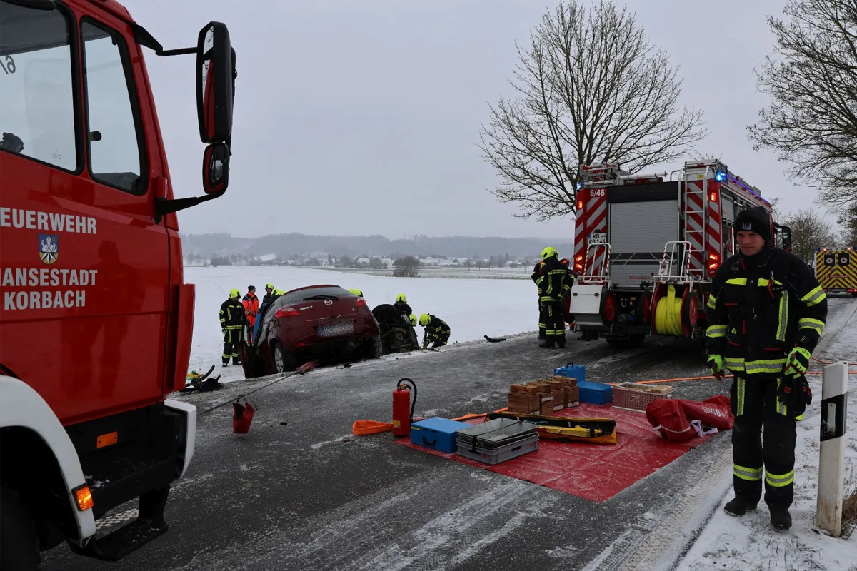 Korbach – Ein Toter und eine Schwerverletzte bei Unfall