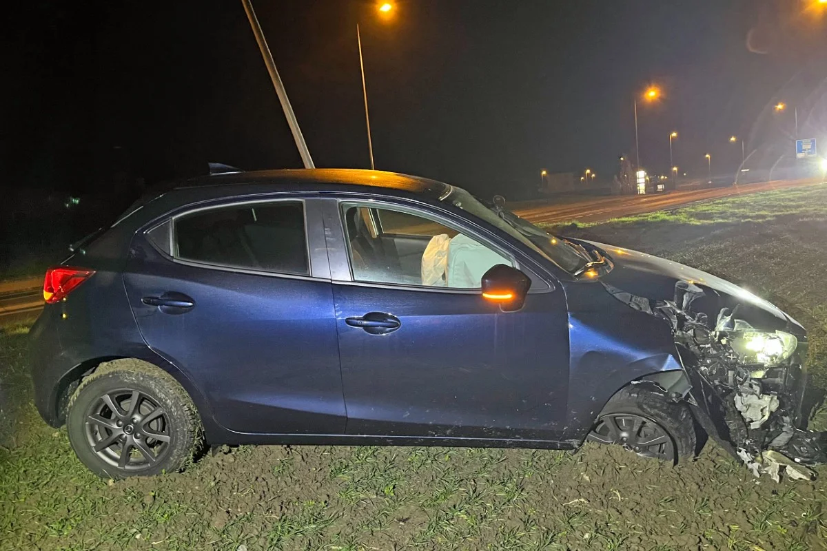 Emmenbrücke LU - Auto prallt in Kandelaber