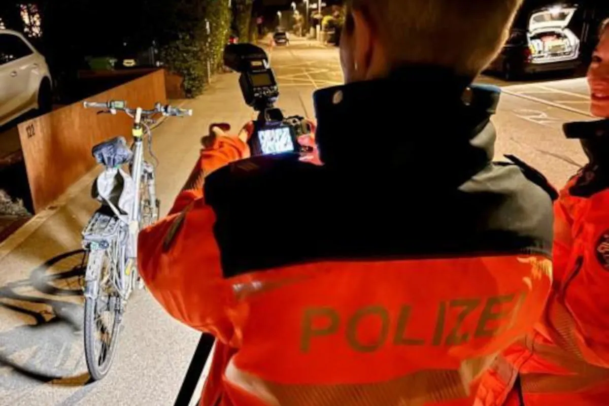 Erlenbach ZH – Lenker flüchtet nach Unfall mit E-Bike
