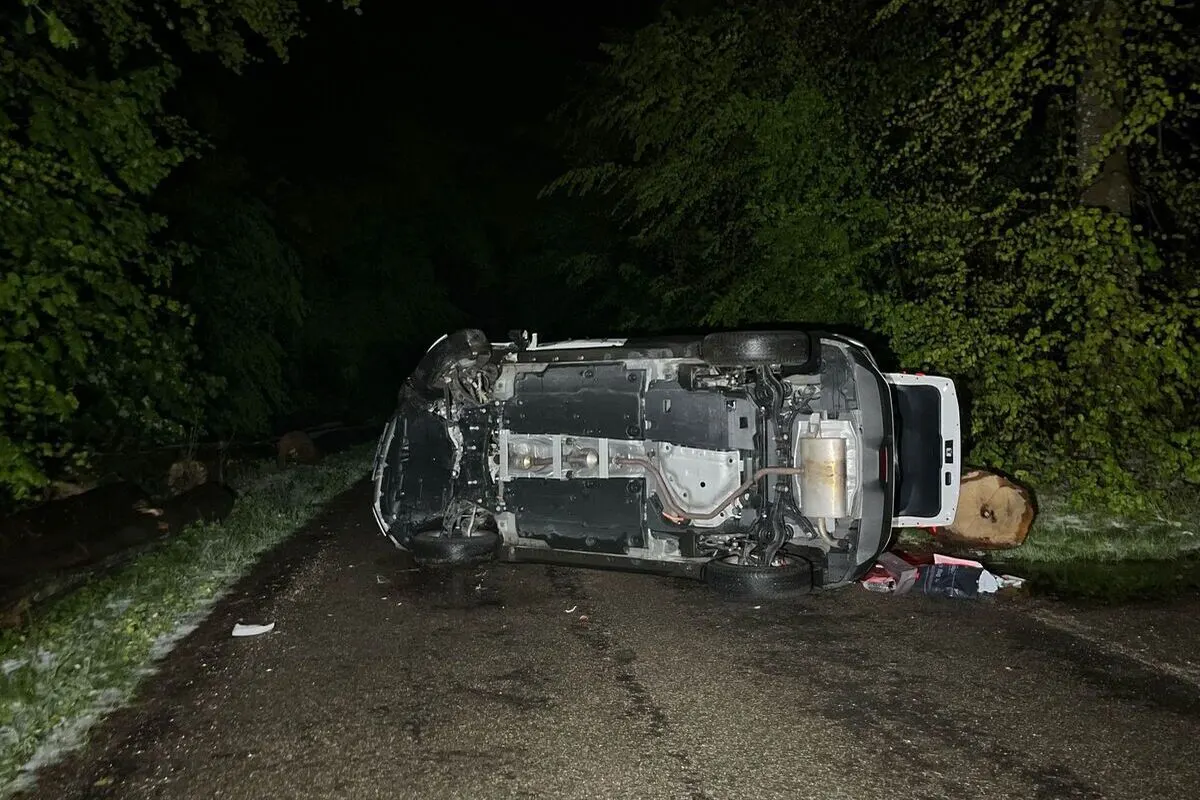 Olten SO - Auto bei Unfall überschlagen - Lenker fahrunfähig