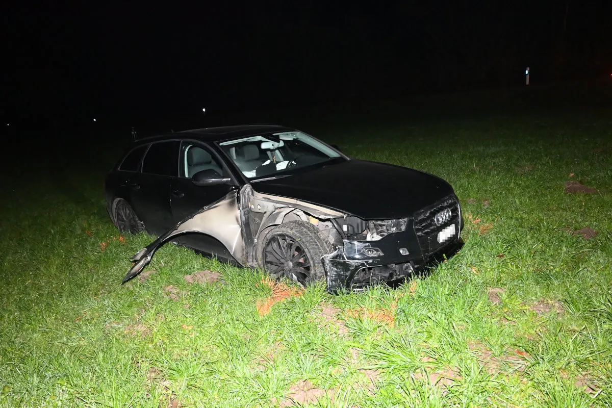 Unfall in Unterrindal SG – Alkoholisierter Lenker prallt gegen Mauer