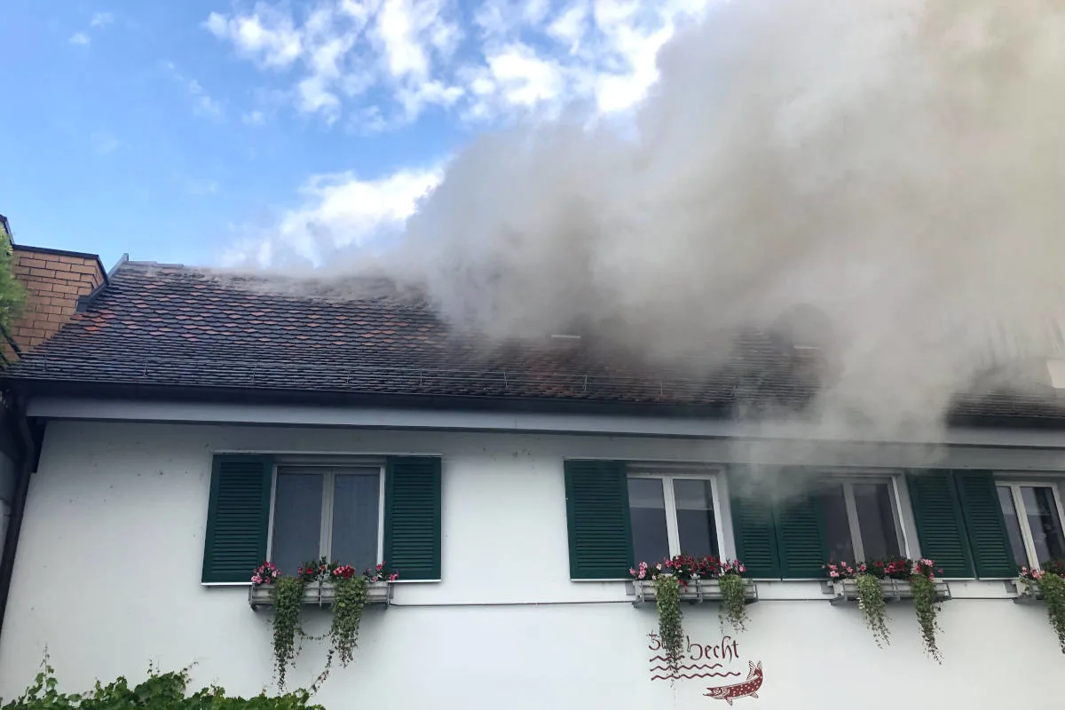 Schaffhausen SH - Dachstockbrand am Rheinquai 