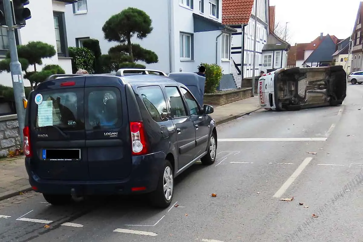 Verkehrsunfall mit Verletztem in Bad Pyrmont - Verkehrsregelung übersehen 
