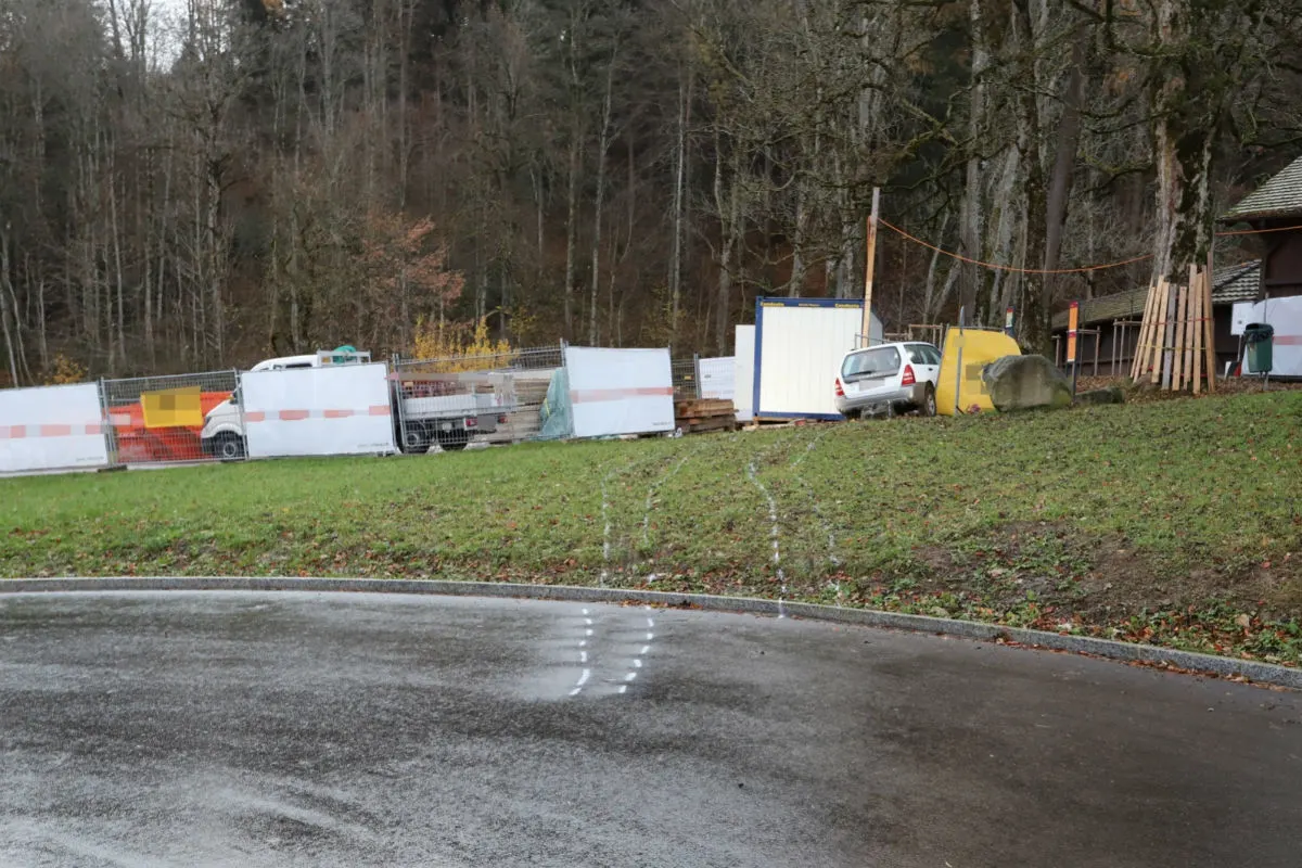 St.Gallen SG - Autofahrer verwechselt Gas- mit dem Bremspedal