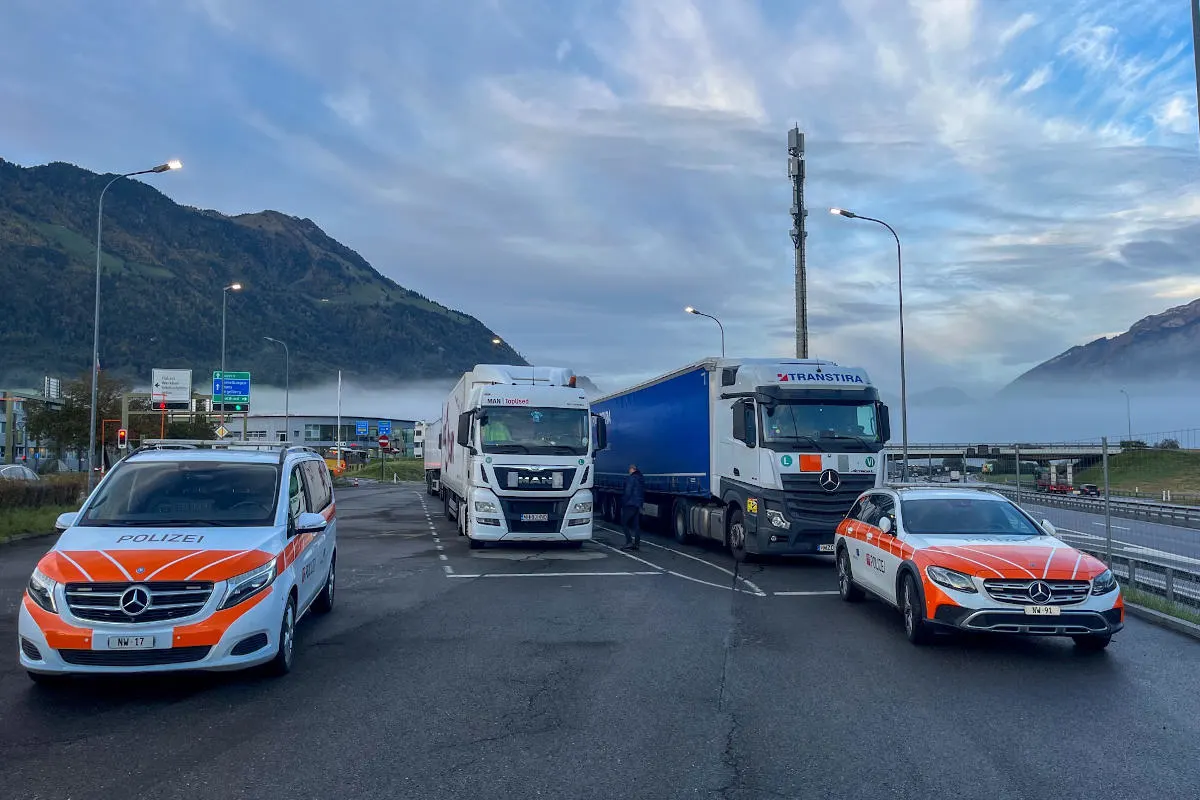 A2 Stans NW – Schwerverkehrskontrolle auf der Autobahn