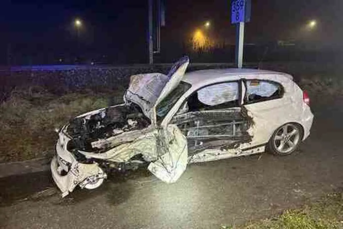 Unfall in Beringen SH - Heftig gegen einen Baum geprallt 