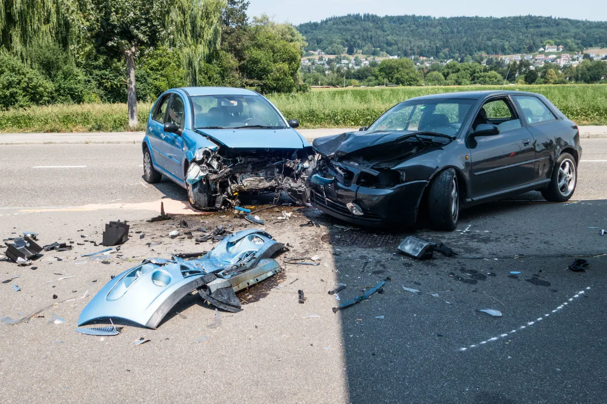 Schlieren ZH - Verkehrsunfall fordert fünf Verletzte - Zeugenaufruf