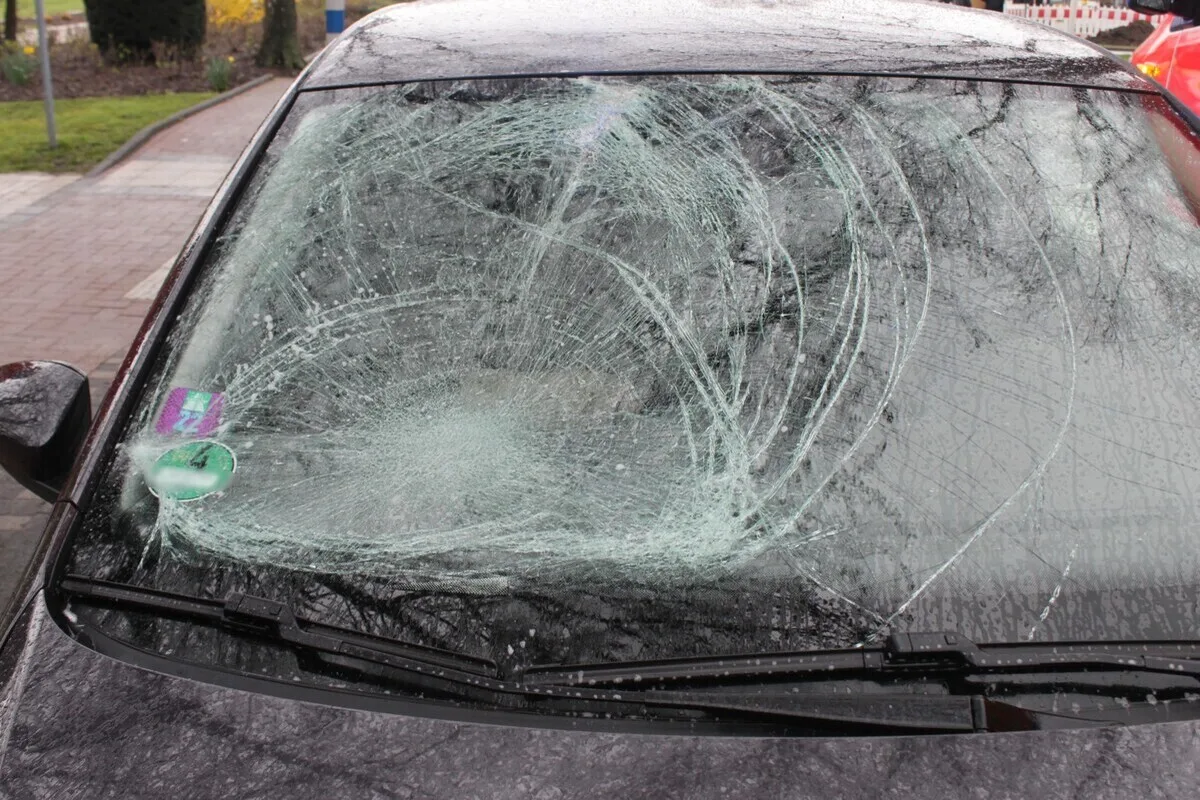 Dasselwall NW - Pedelec-Fahrer bei Unfall schwer verletzt