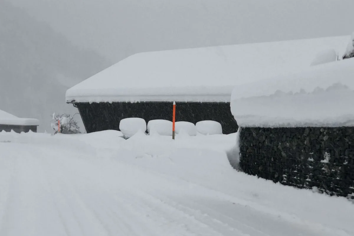 Schweiz - Enorme Schneemassen und grosse Lawinengefahr