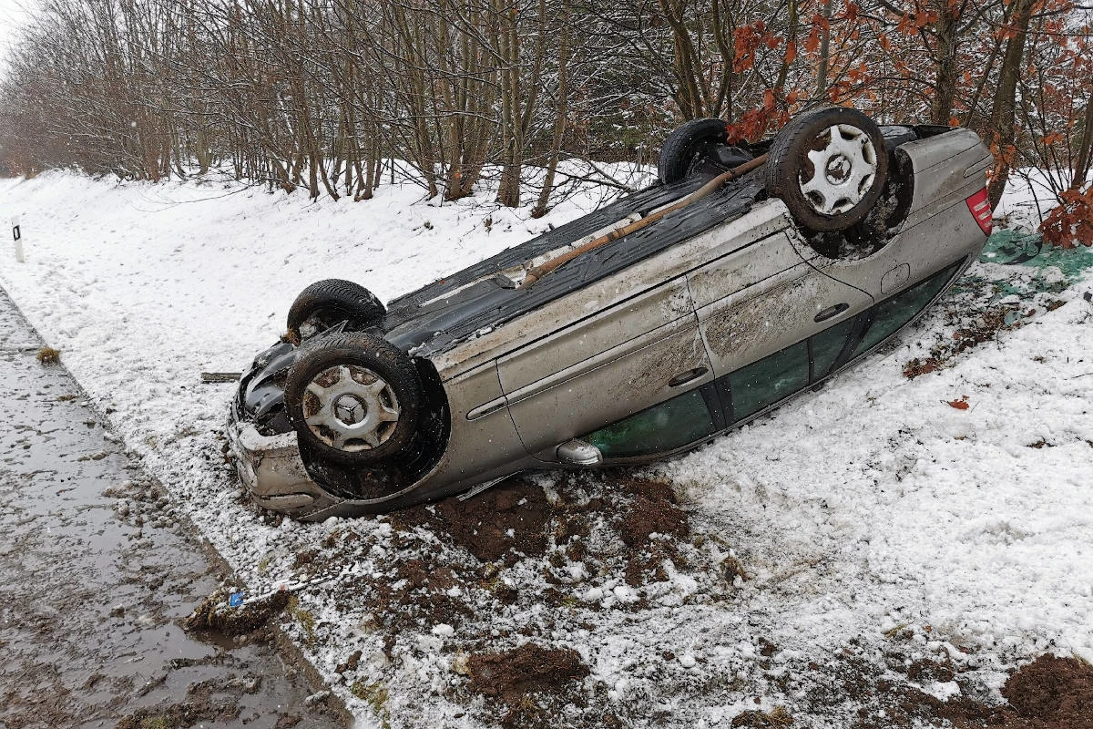 A27 Geestland – Winterglätte auf der Autobahn