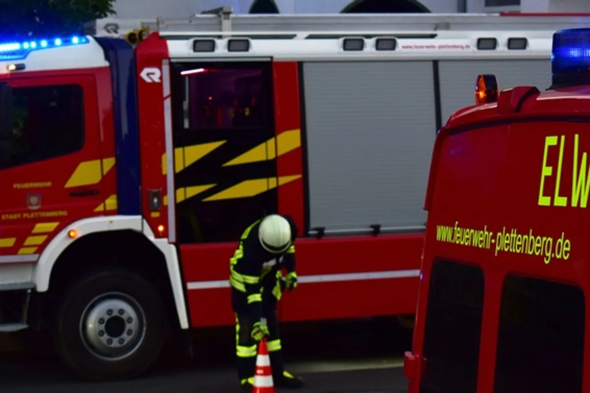 Plettenberg NRW - Ausgelöster Heimrauchmelder und wachsame Nachbarn retten Plettenberger das Leben