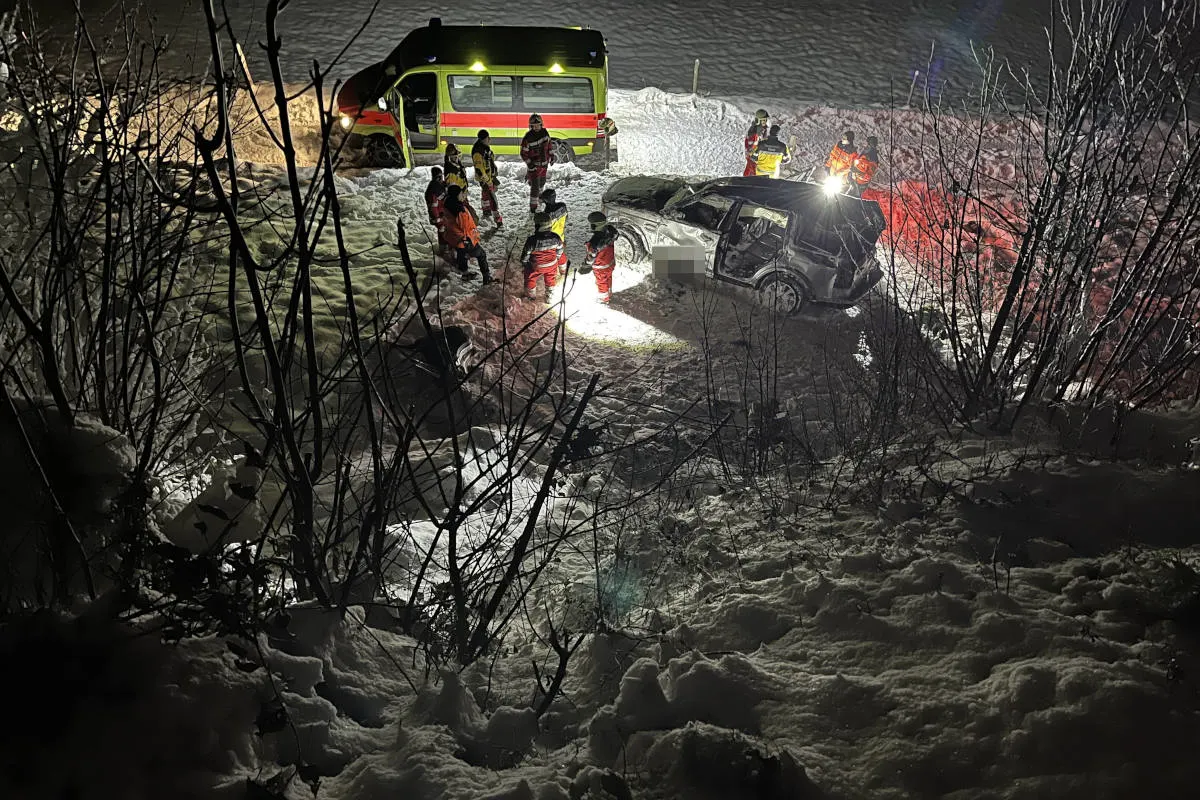 Goldingen SG – Heftiger Unfall fordert sechs teils schwer verletzte Personen