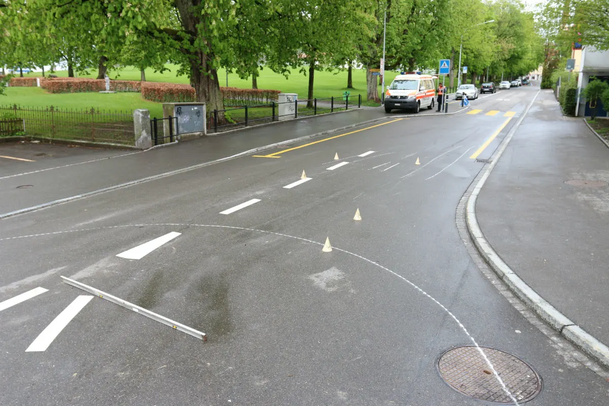 St. Gallen SG - Kollision zwischen Auto und Lieferwagen - Zeugenaufruf