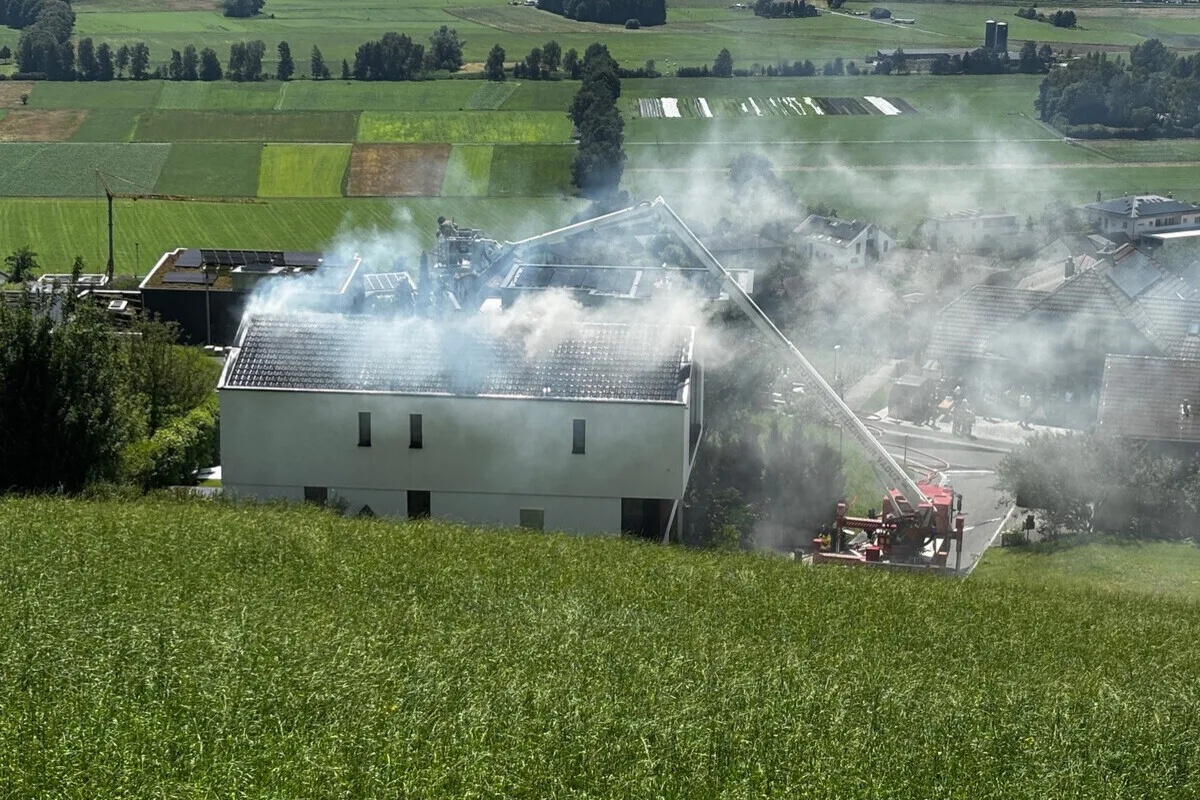 Mauren FL – Einfamilienhaus in Flammen – hoher Sachschaden