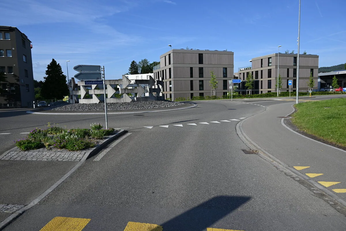 Wittenbach SG – E-Scooter-Fahrer bei Unfall verletzt