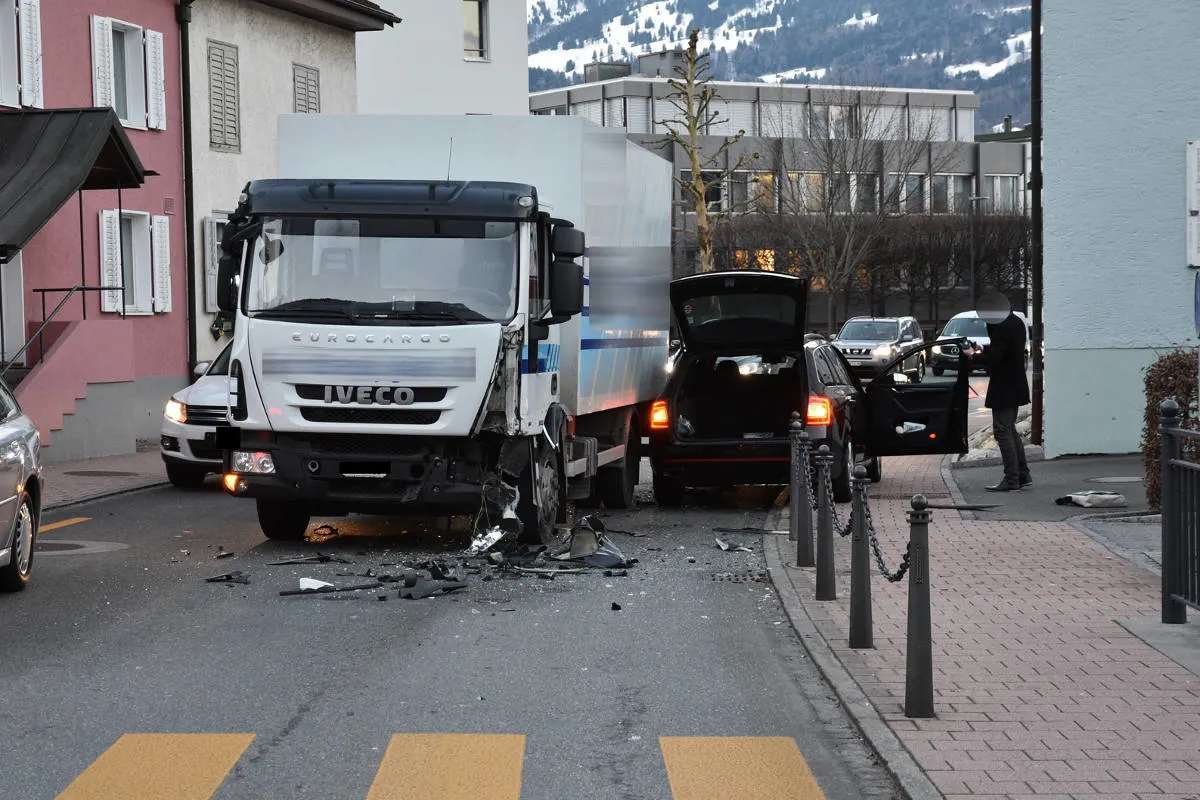 Vaduz FL - Mehrere Verkehrsunfälle innerhalb einer Stunde