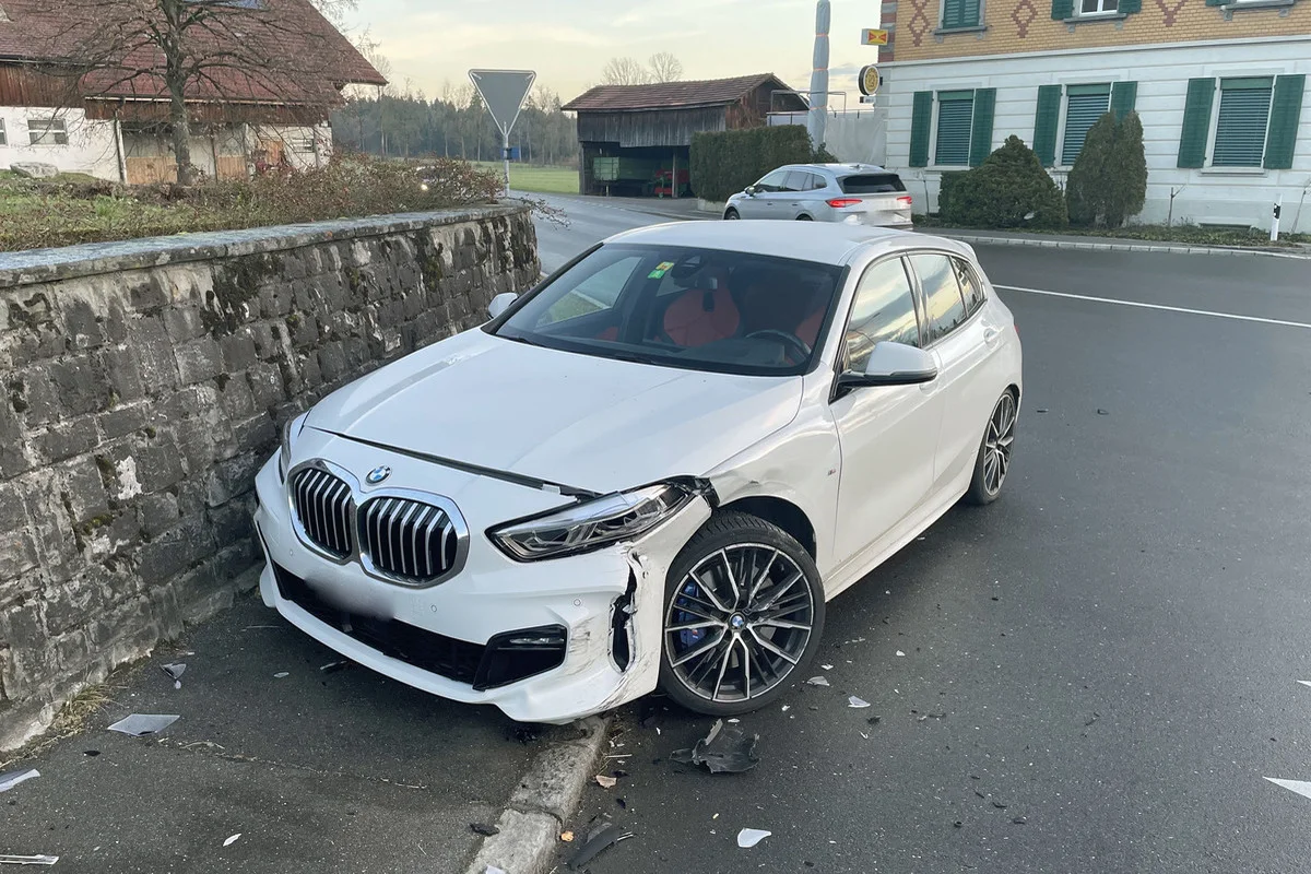 Neuenkirch LU - Hoher Sachschaden nach Verkehrsunfall