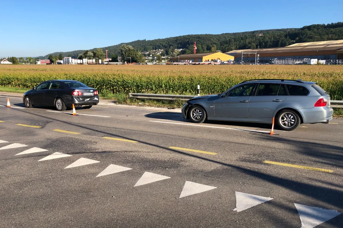 Felben-Wellhausen TG - Drei Personen nach Auffahrkollision verletzt