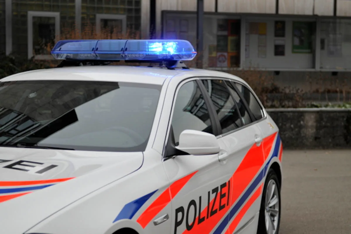 Uster ZH - Hund in einer S-Bahn mehrfach geschlagen