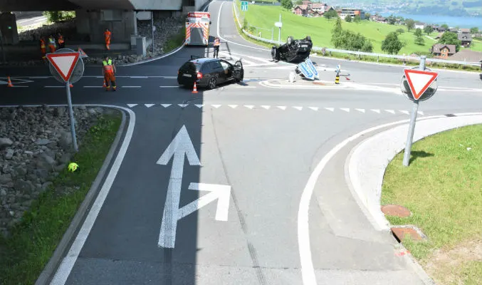 Beckenried NW - Schwerverletzter nach spektakulärem Unfall 