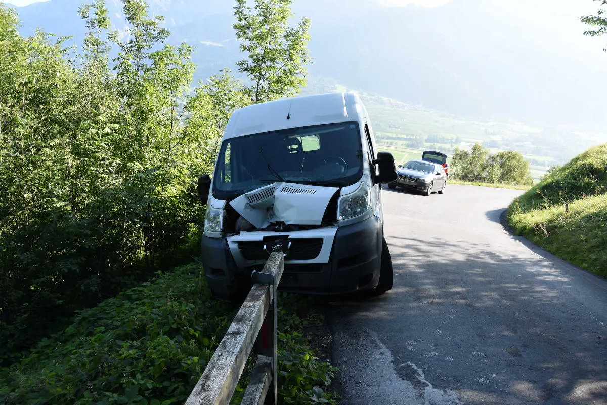 Pfäfers SG - Reh ausgewichen und verunfallt