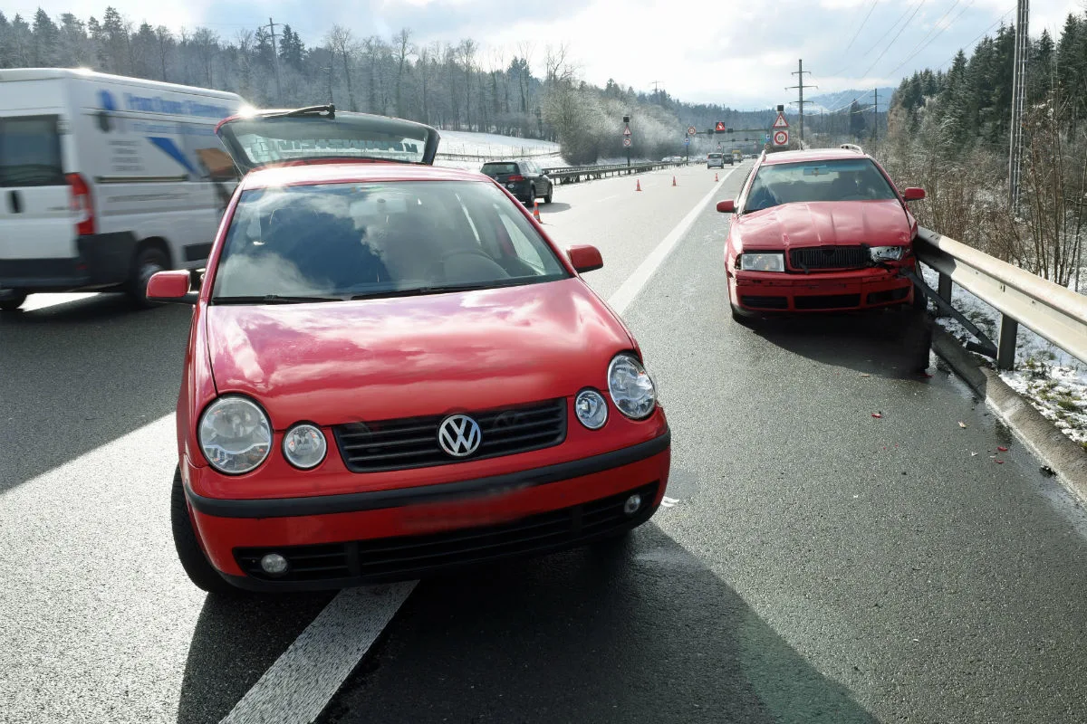 A14/Ebikon LU - Kollision fordert zwei Verletzte