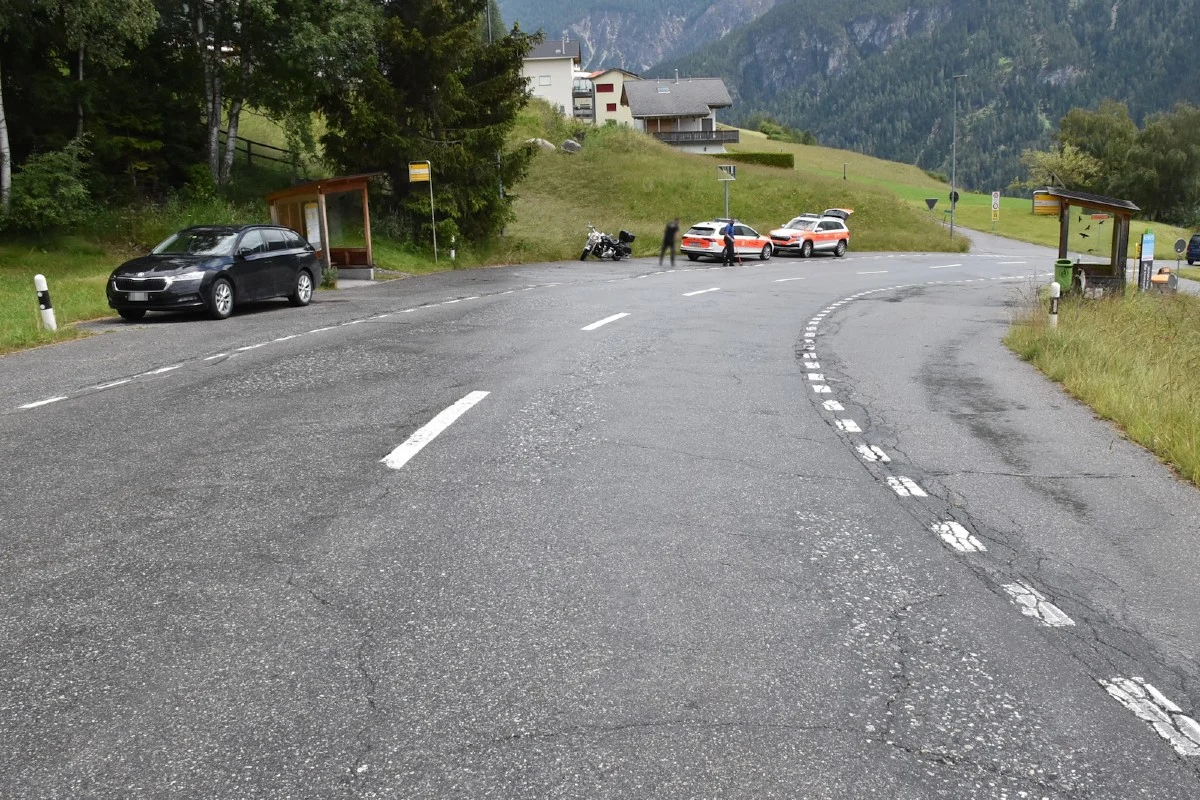 Brienz/Brienzauls GR - Mit Motorrad gestürzt