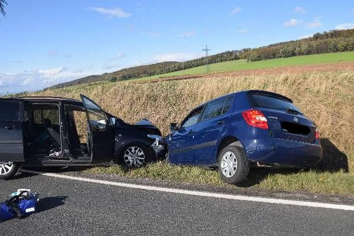 Unfall Hildesheim - 1 Person getötet, 1 Person schwer- und eine weitere leicht verletzt