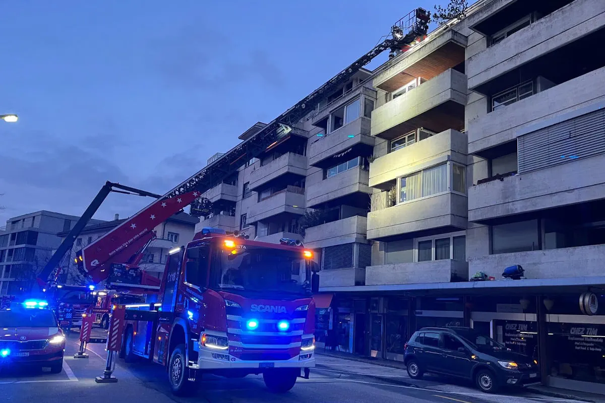 Siders VS – 50 Personen bei Brand aus Gebäude evakuiert